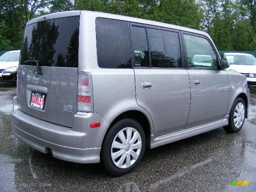 2005 xB  - Thunder Cloud Metallic / Dark Charcoal photo #5