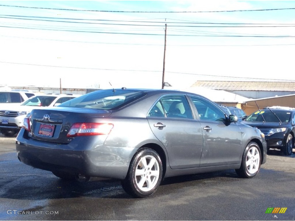 2010 Camry LE - Magnetic Gray Metallic / Ash Gray photo #3