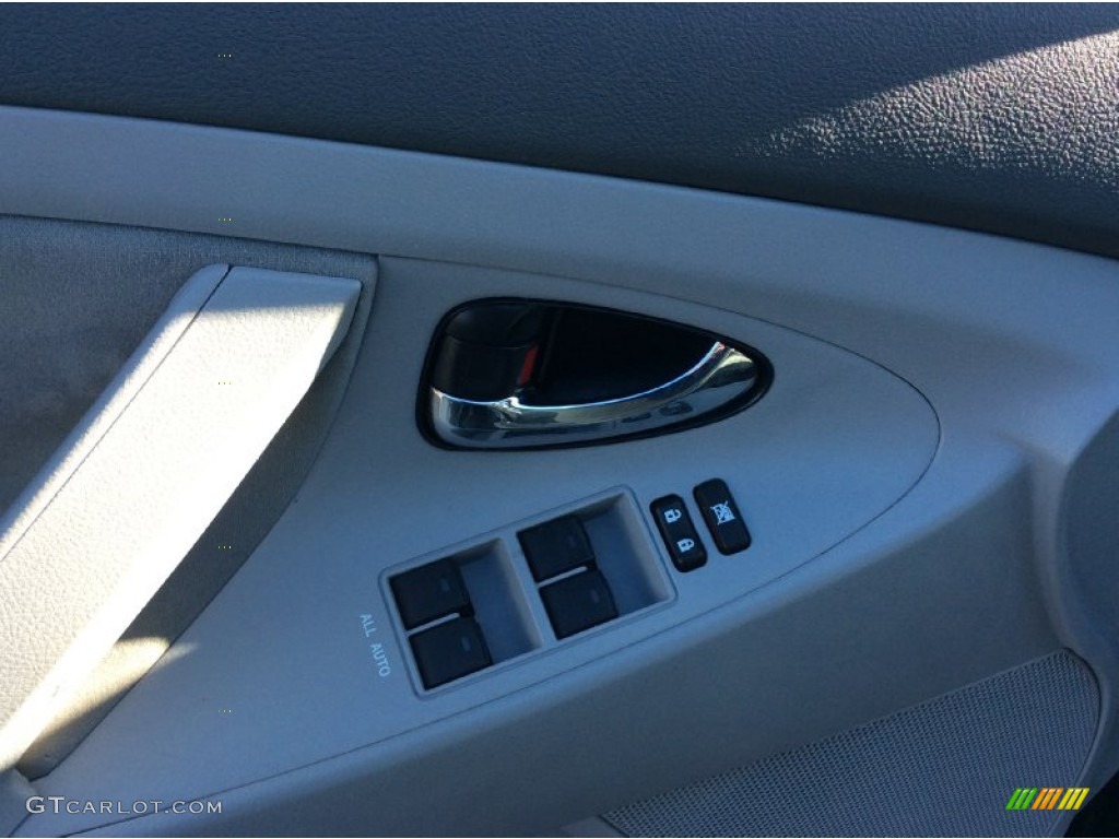 2010 Camry LE - Magnetic Gray Metallic / Ash Gray photo #10