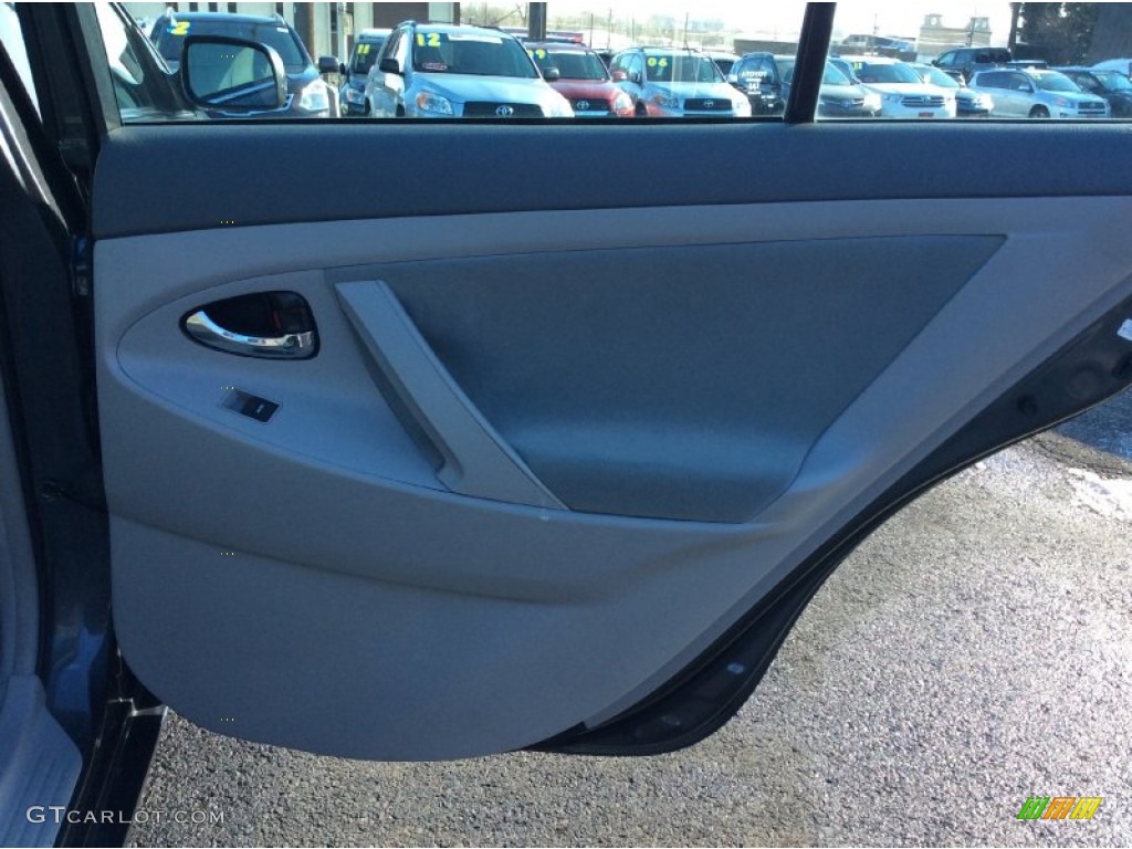 2010 Camry LE - Magnetic Gray Metallic / Ash Gray photo #22