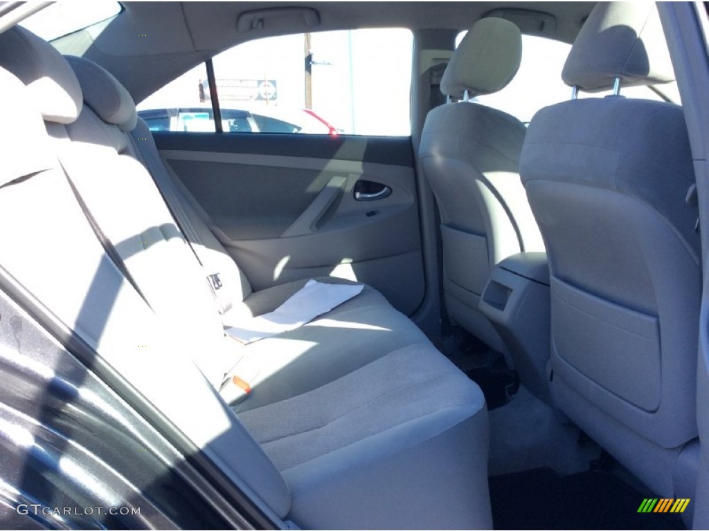 2010 Camry LE - Magnetic Gray Metallic / Ash Gray photo #23