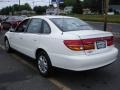 Cream White - L Series L200 Sedan Photo No. 5