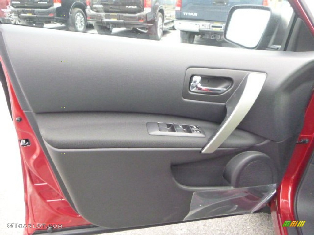 2015 Nissan Rogue Select S AWD Black Door Panel Photo #101361522