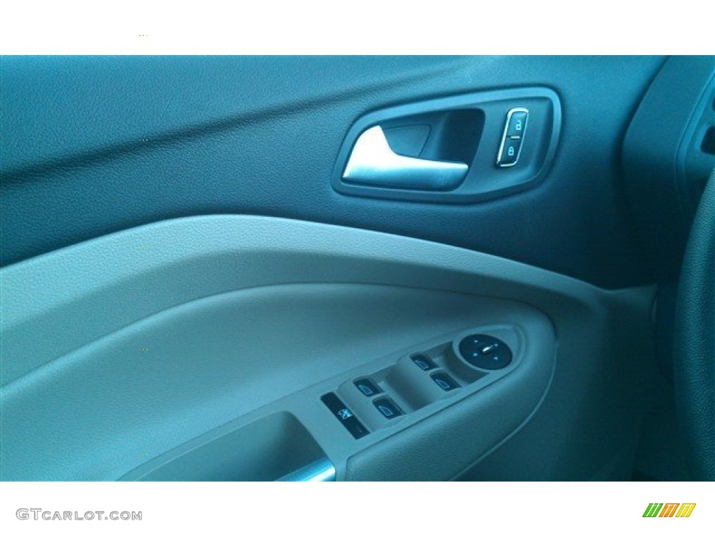 2015 C-Max Hybrid SEL - White Platinum Tricoat / Medium Light Stone photo #24