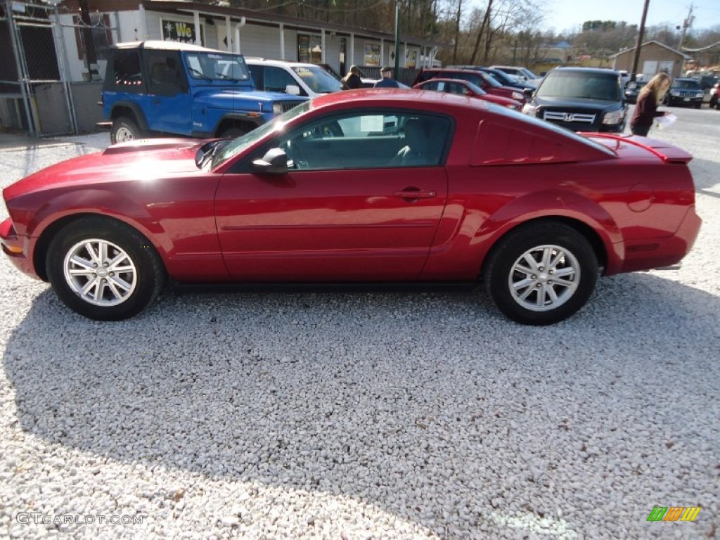 2007 Mustang V6 Deluxe Coupe - Redfire Metallic / Light Graphite photo #8
