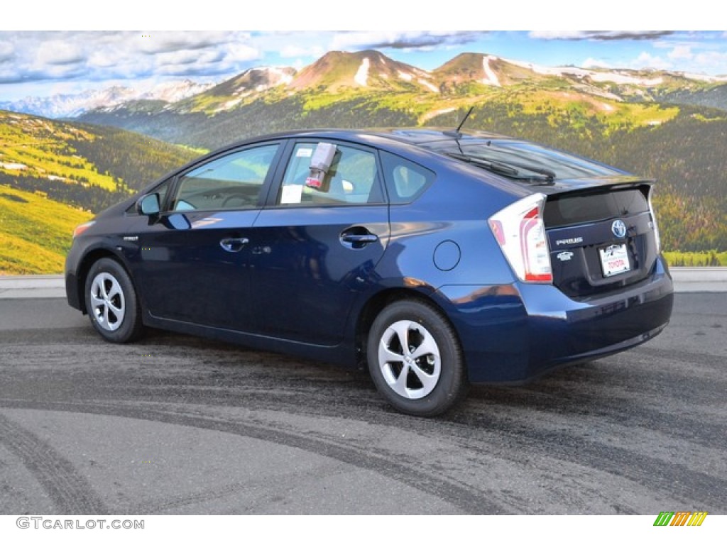 2015 Prius Three Hybrid - Nautical Blue Metallic / Bisque photo #3