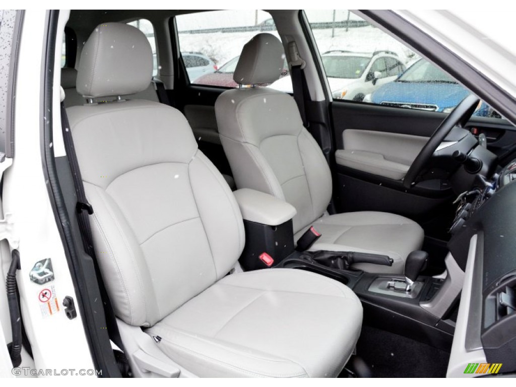 Gray Interior 2015 Subaru Forester 2.5i Premium Photo #101381595