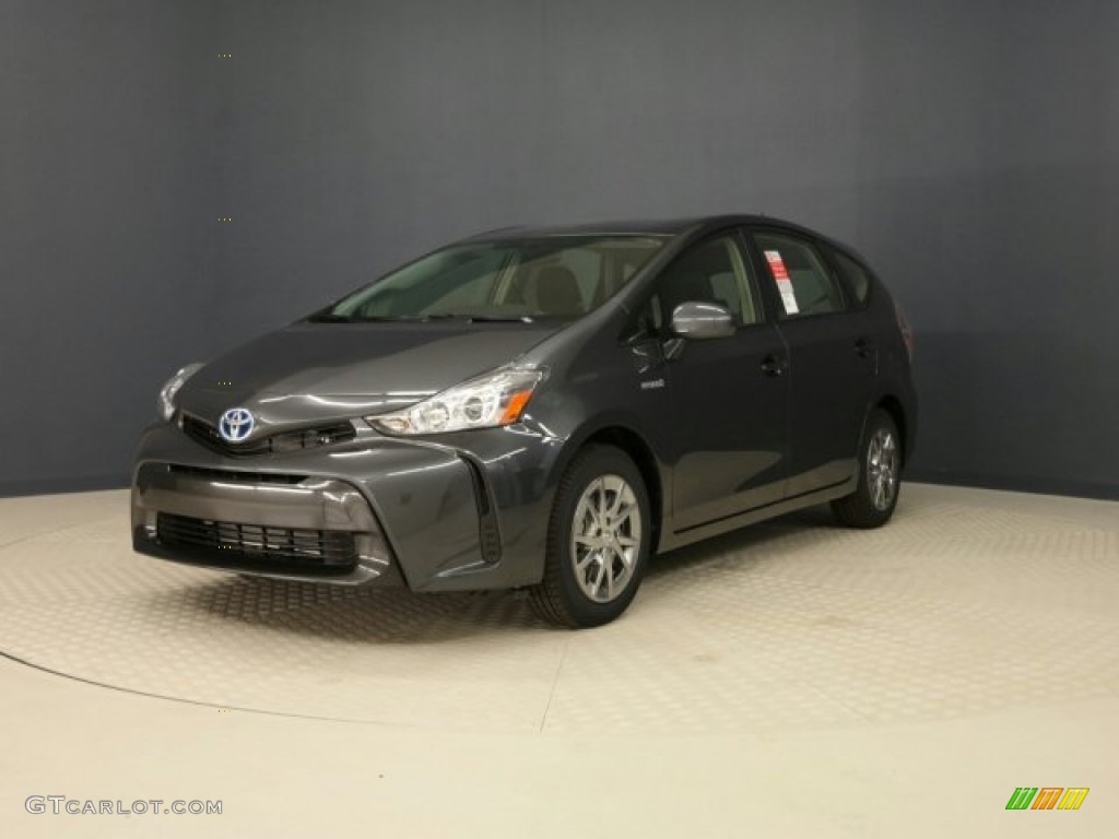 2015 Prius v Two - Magnetic Gray Metallic / Ash photo #4