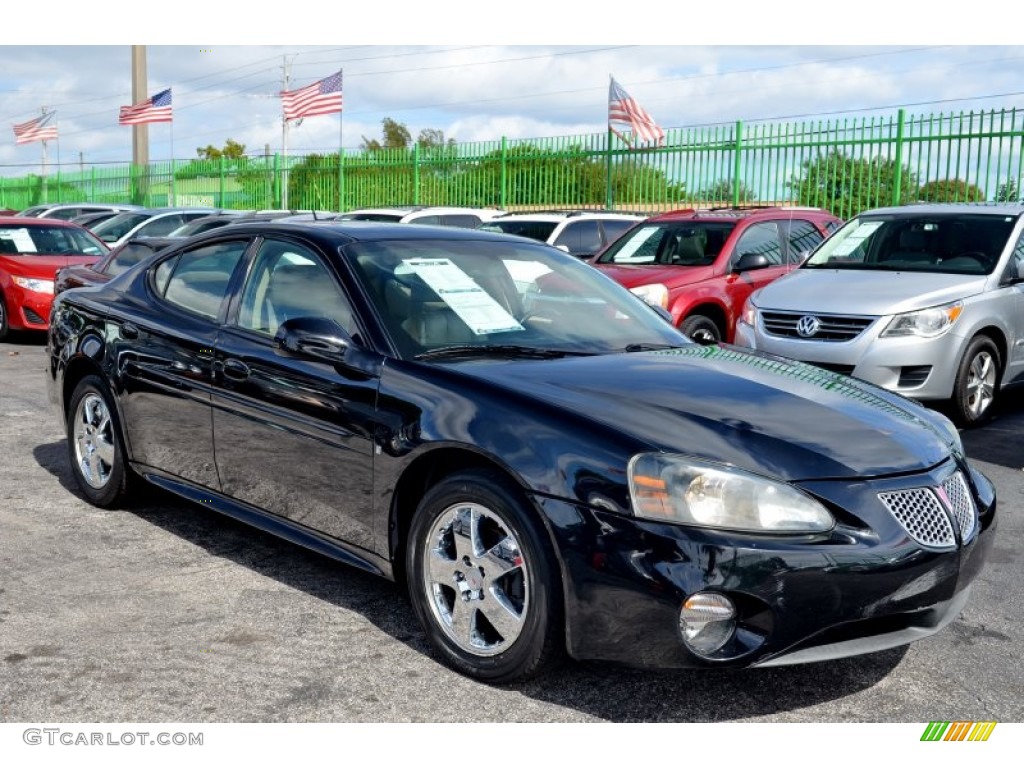 2007 Grand Prix GT Sedan - Black / Cashmere photo #4