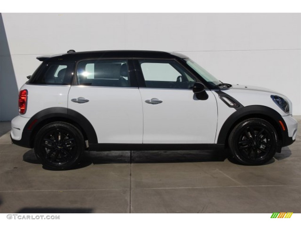 Light White 2015 Mini Countryman Cooper S Exterior Photo #101388715