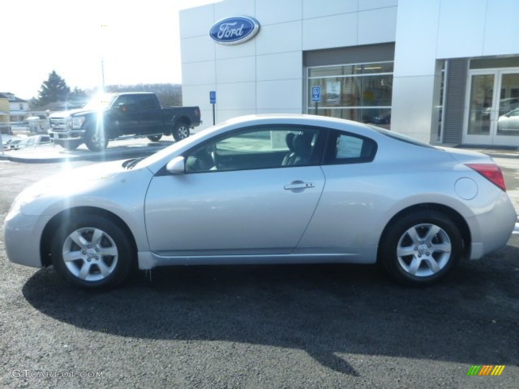 2008 Altima 2.5 S Coupe - Radiant Silver Metallic / Charcoal photo #2