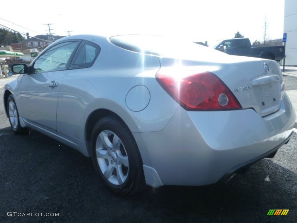 2008 Altima 2.5 S Coupe - Radiant Silver Metallic / Charcoal photo #3