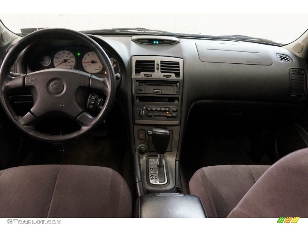 2000 Maxima SE - Icelandic Pearl / Frost photo #23