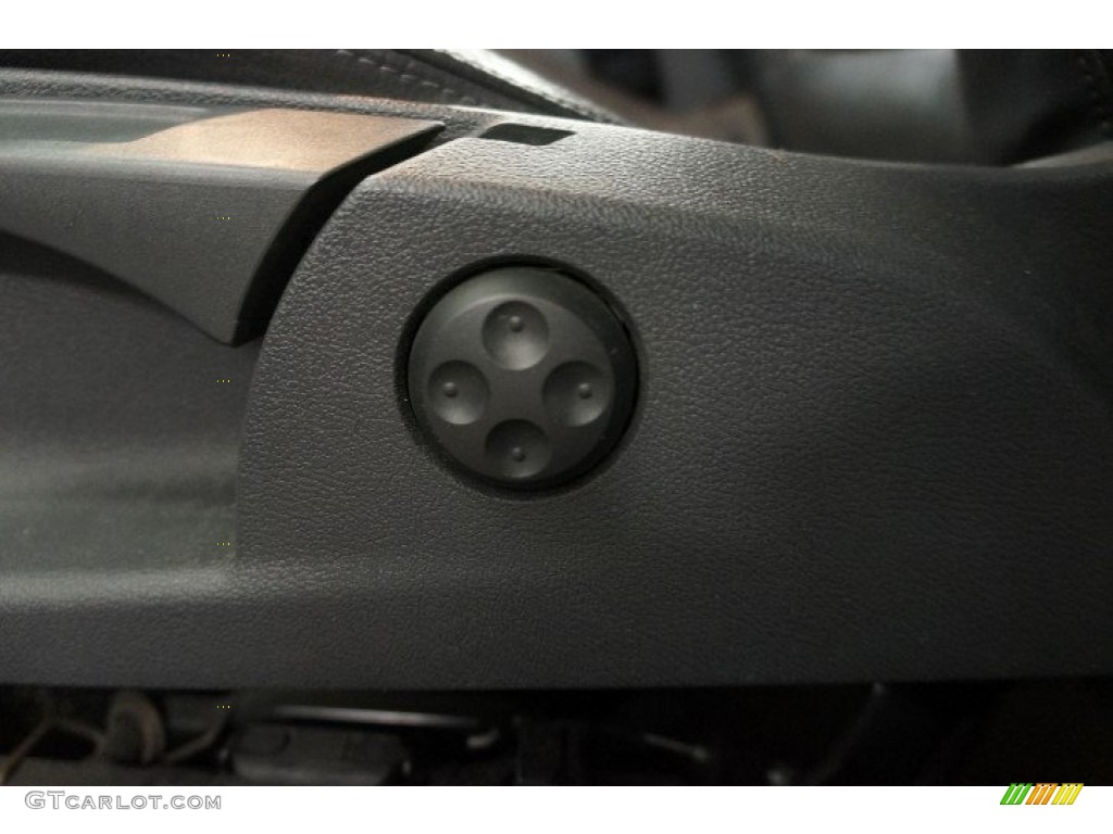 2008 R32  - United Grey Metallic / Anthracite photo #18