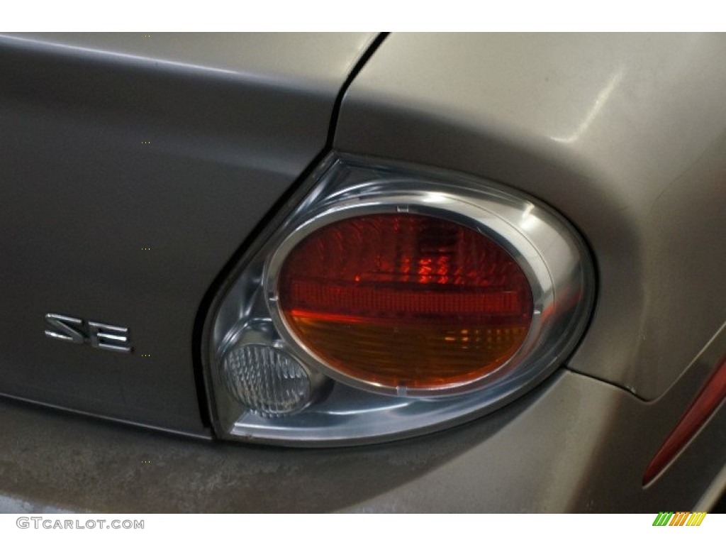 2002 Maxima SE - Sunlit Sand Metallic / Blond photo #47