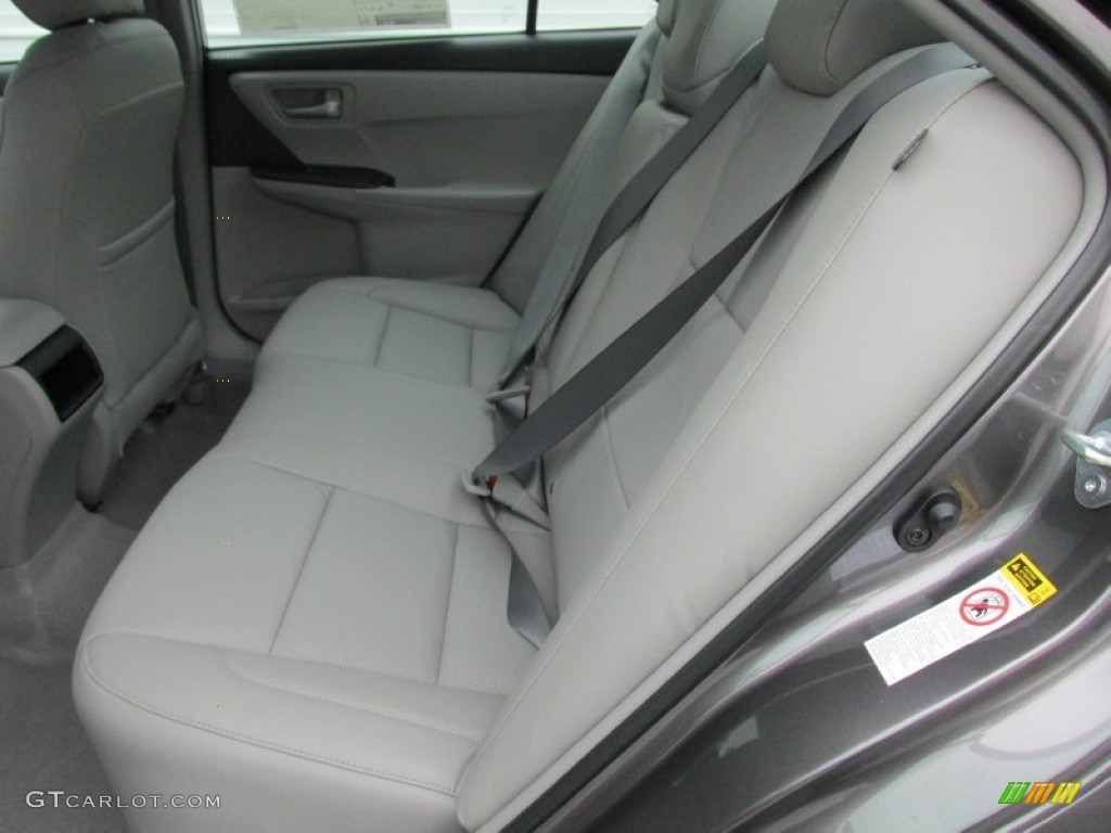 2015 Camry LE - Predawn Gray Mica / Ash photo #19