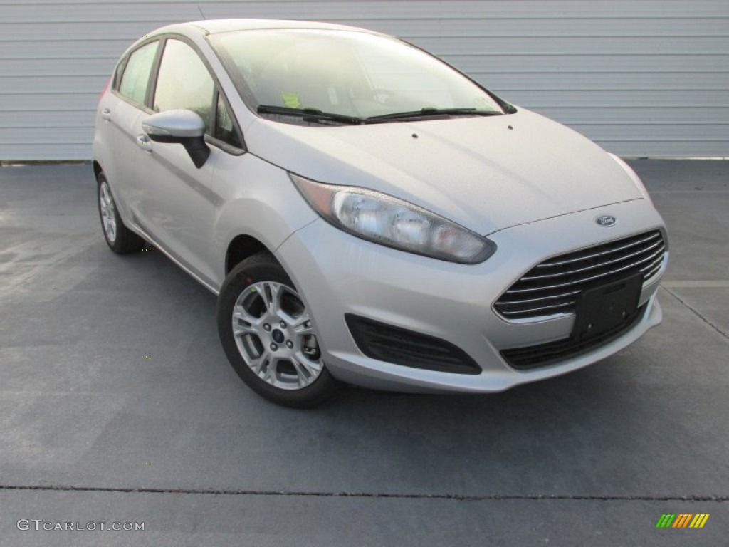 2015 Fiesta SE Hatchback - Ingot Silver Metallic / Charcoal Black photo #1