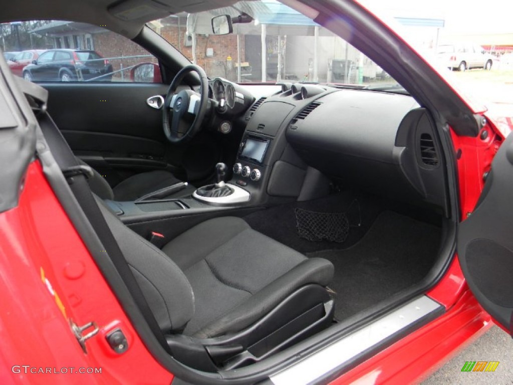 2006 350Z Enthusiast Coupe - Redline / Carbon Black photo #22