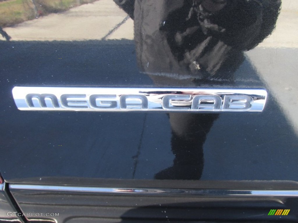 2007 Ram 2500 SLT Mega Cab 4x4 - Brilliant Black / Medium Slate Gray photo #15