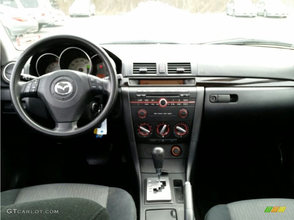 2008 MAZDA3 i Touring Sedan - True Red / Black photo #13