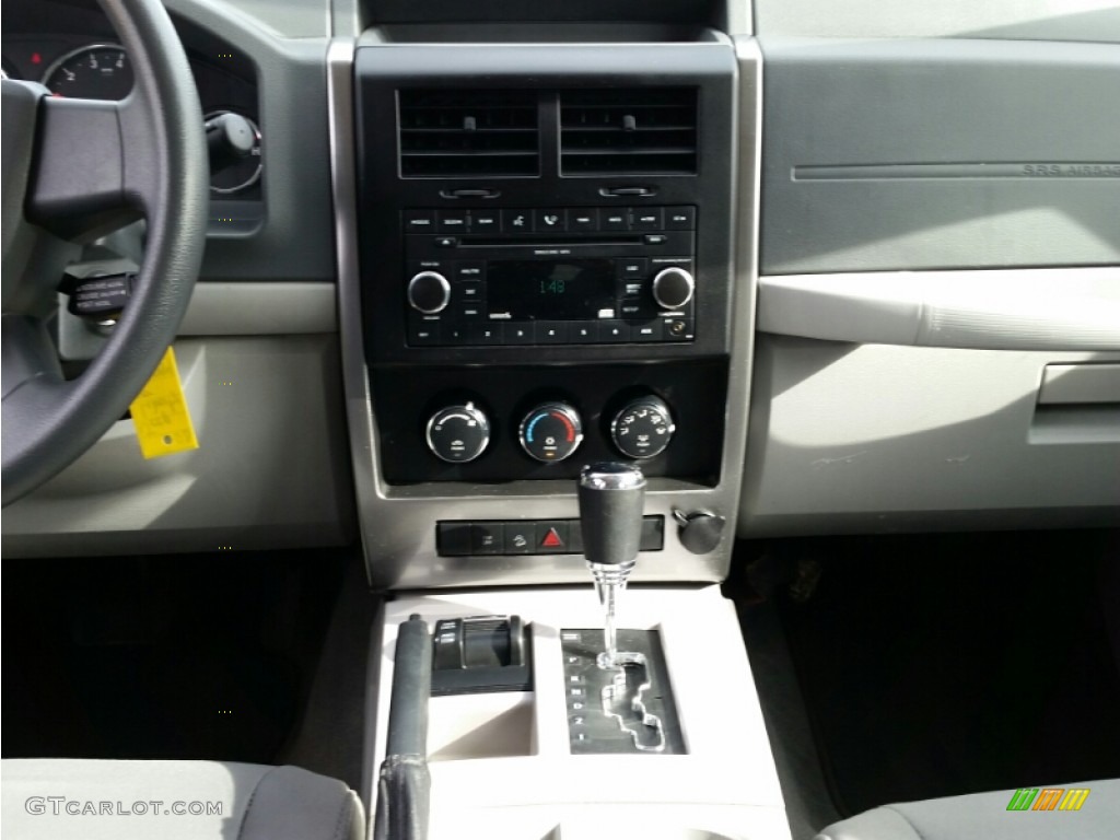 2008 Liberty Sport 4x4 - Modern Blue Pearl / Pastel Slate Gray photo #16