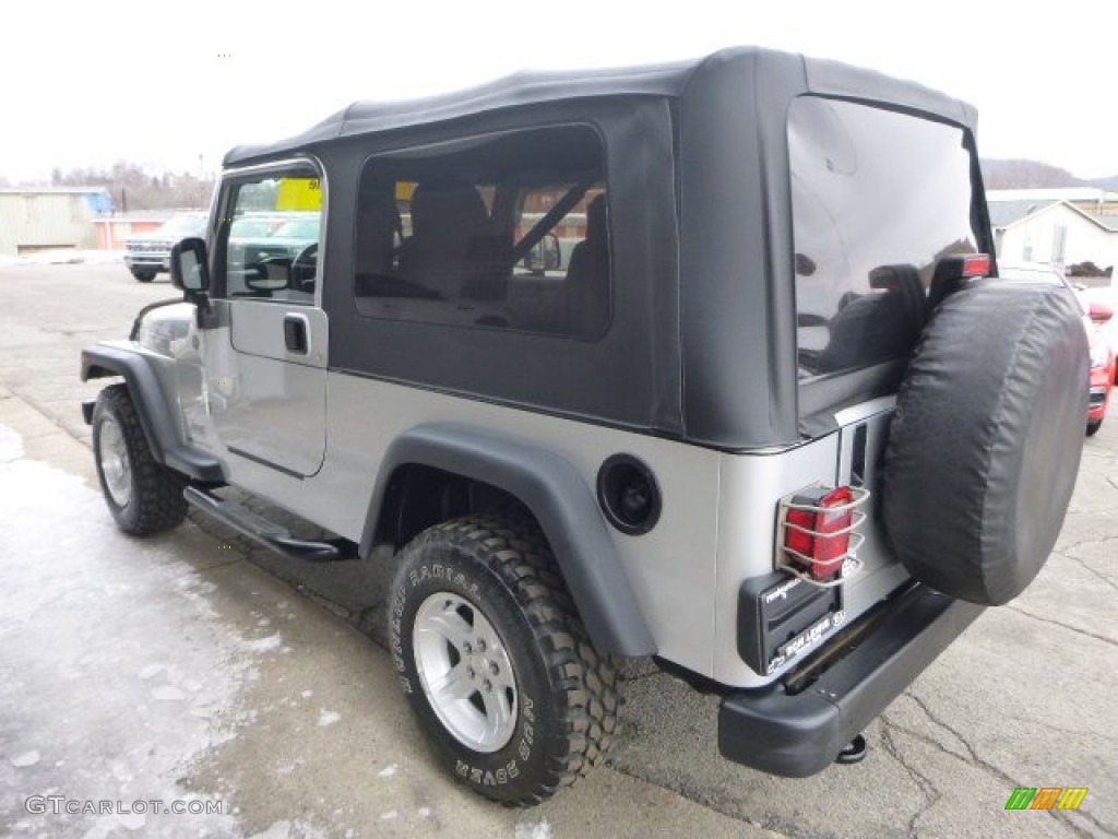 2004 Wrangler Sport 4x4 - Bright Silver Metallic / Dark Slate Gray photo #6