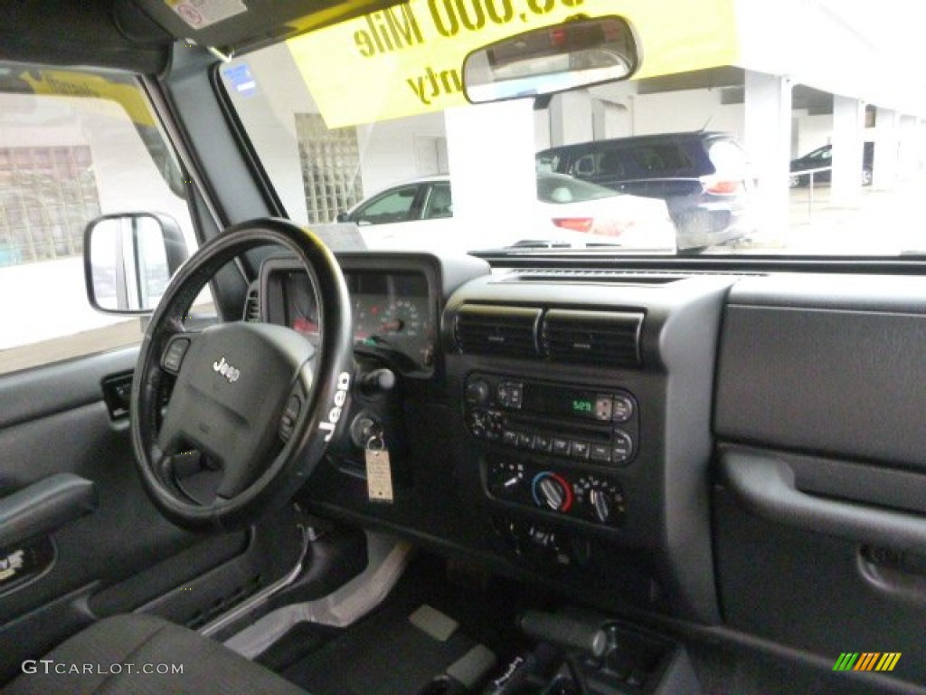 2004 Wrangler Sport 4x4 - Bright Silver Metallic / Dark Slate Gray photo #11