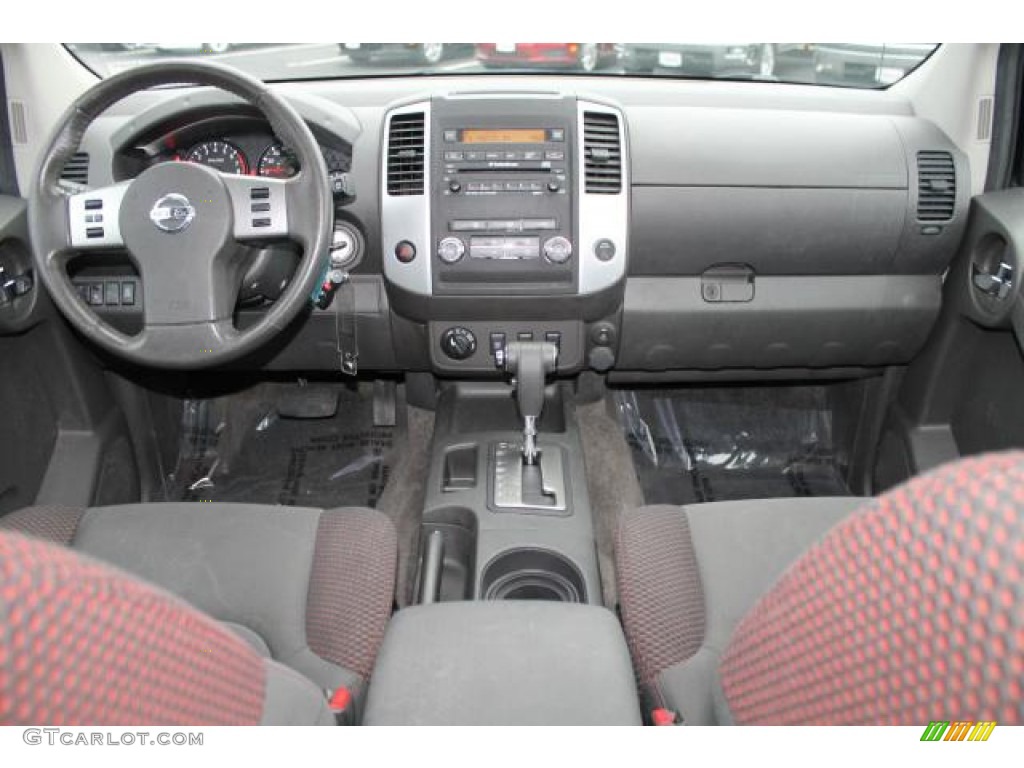 2010 Xterra Off Road 4x4 - Avalanche White / Gray/Red photo #10