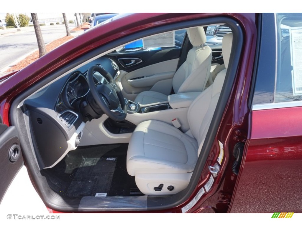 Black/Linen Interior 2015 Chrysler 200 C Photo #101414938