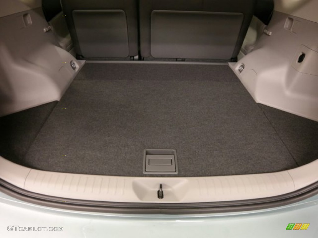 2015 Prius v Two - Sea Glass Pearl / Ash photo #10