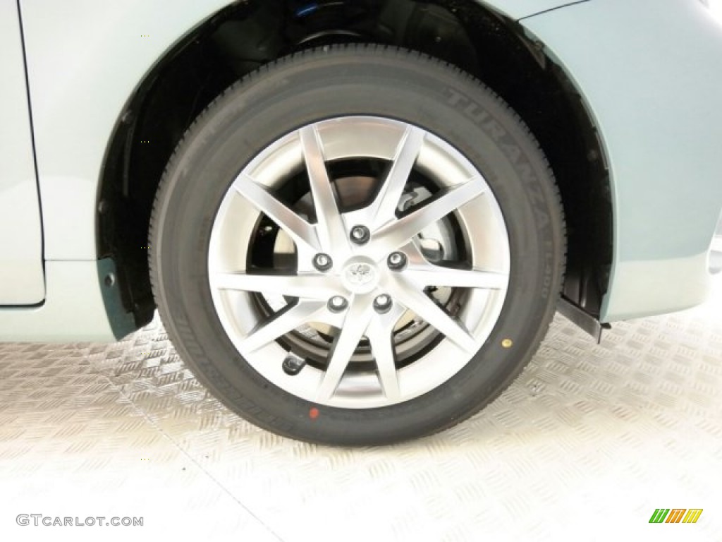 2015 Prius v Two - Sea Glass Pearl / Ash photo #12