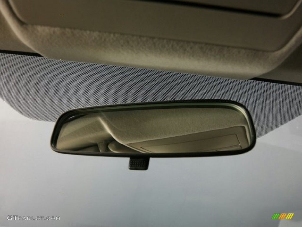 2015 Prius v Two - Sea Glass Pearl / Ash photo #18