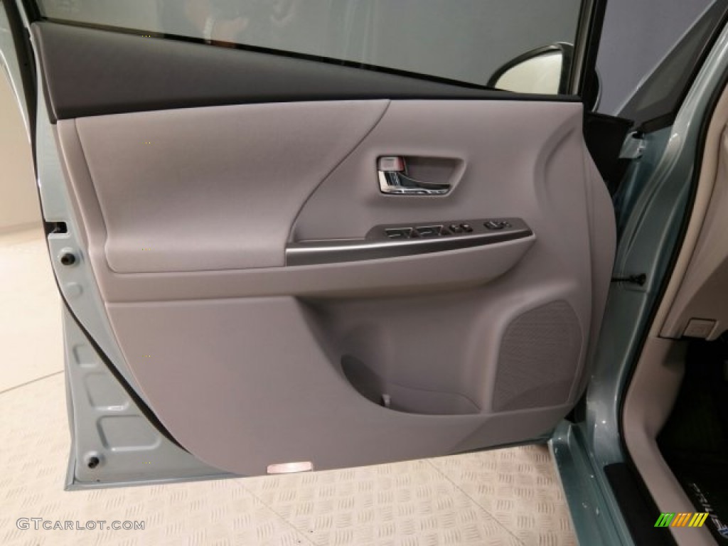 2015 Prius v Two - Sea Glass Pearl / Ash photo #26
