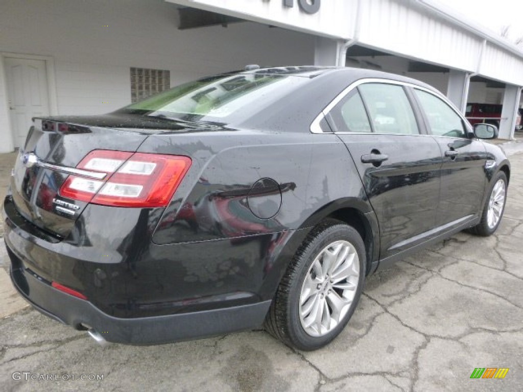 2015 Taurus Limited - Tuxedo Black Metallic / Dune photo #8