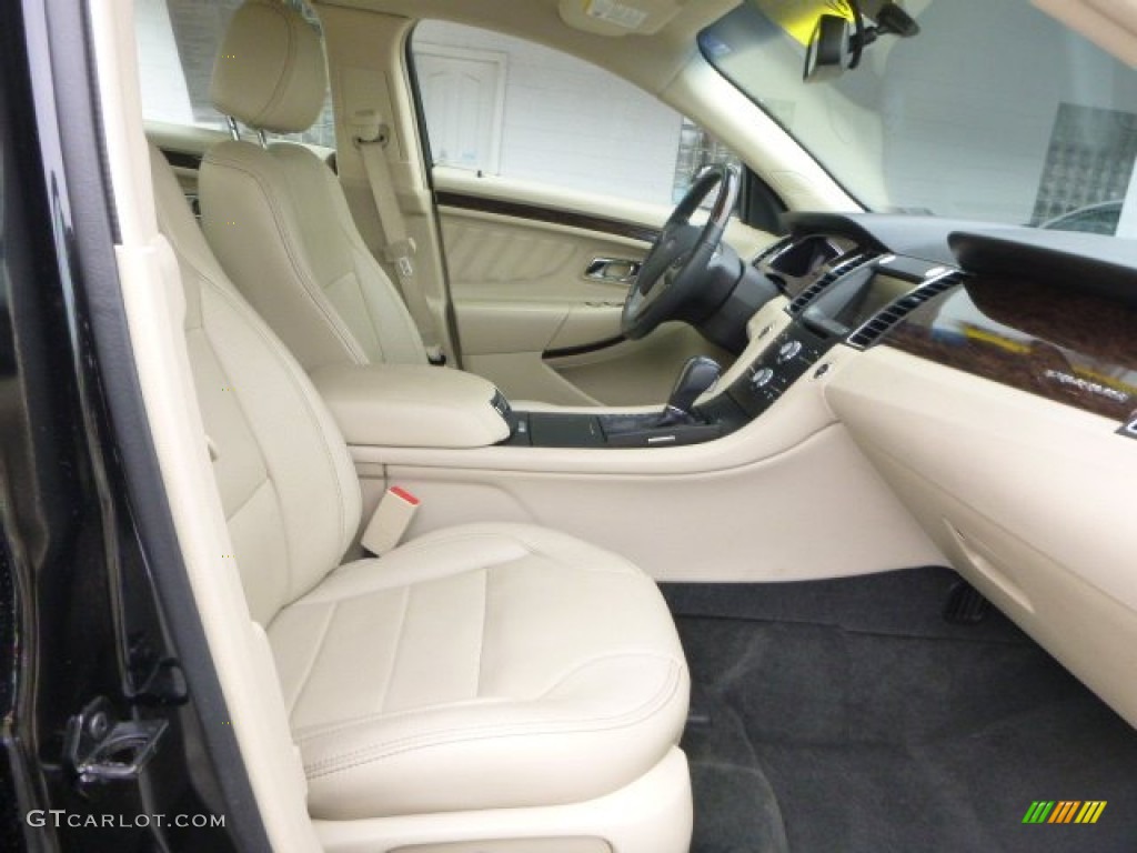 2015 Taurus Limited - Tuxedo Black Metallic / Dune photo #10