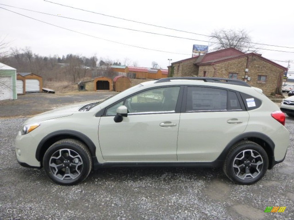 2015 XV Crosstrek 2.0i Premium - Desert Khaki / Black photo #6