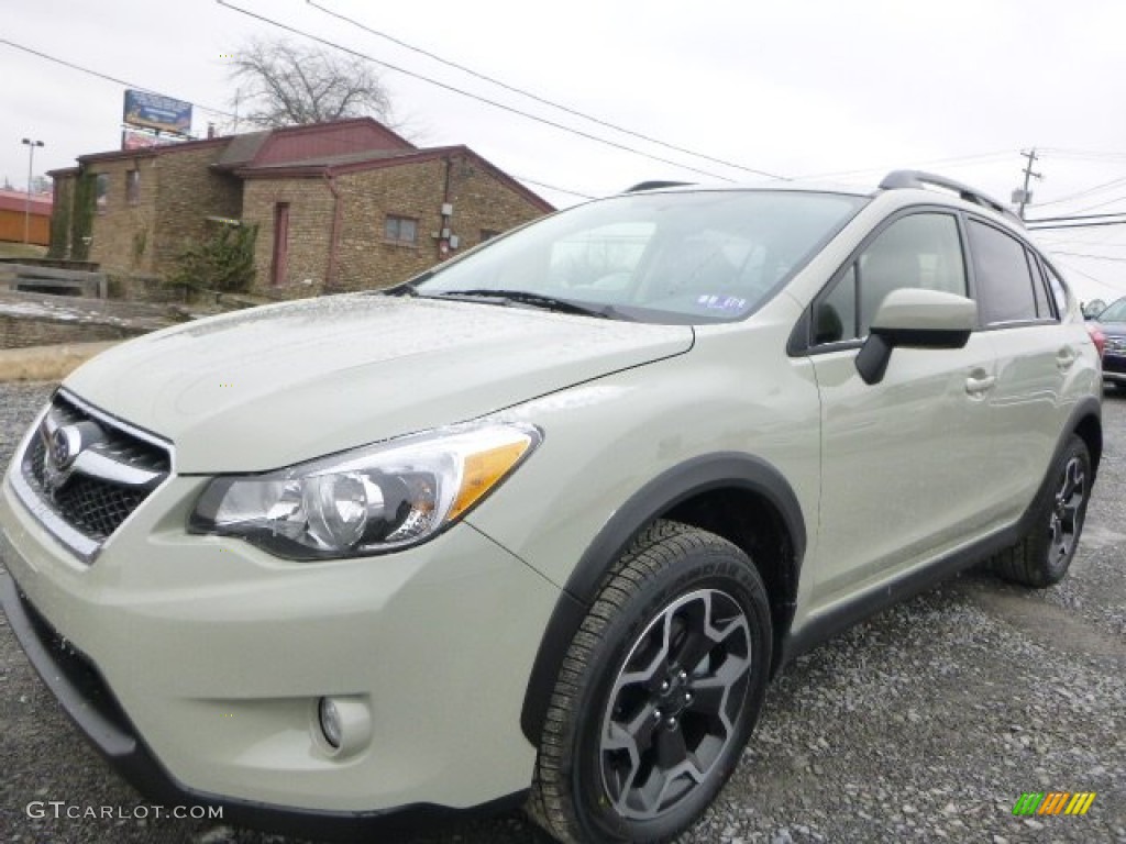 2015 XV Crosstrek 2.0i Premium - Desert Khaki / Black photo #7