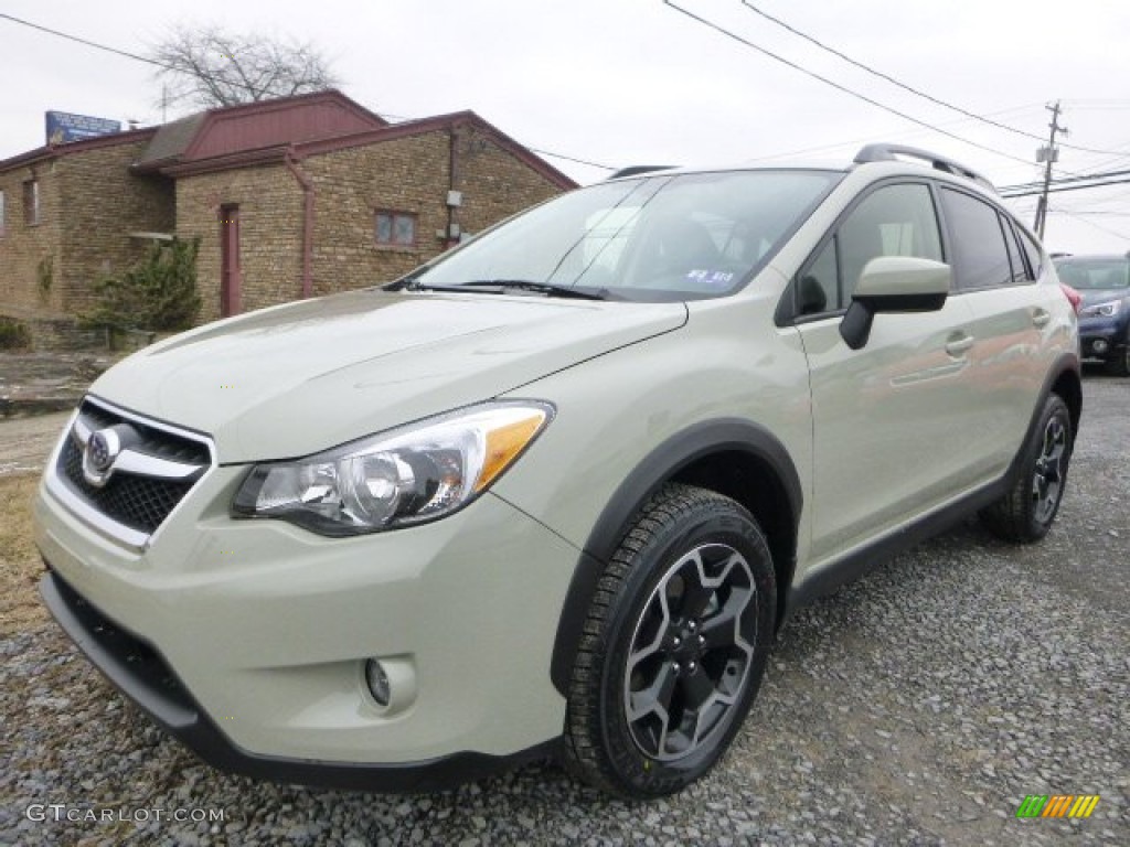 2015 XV Crosstrek 2.0i Premium - Desert Khaki / Black photo #8