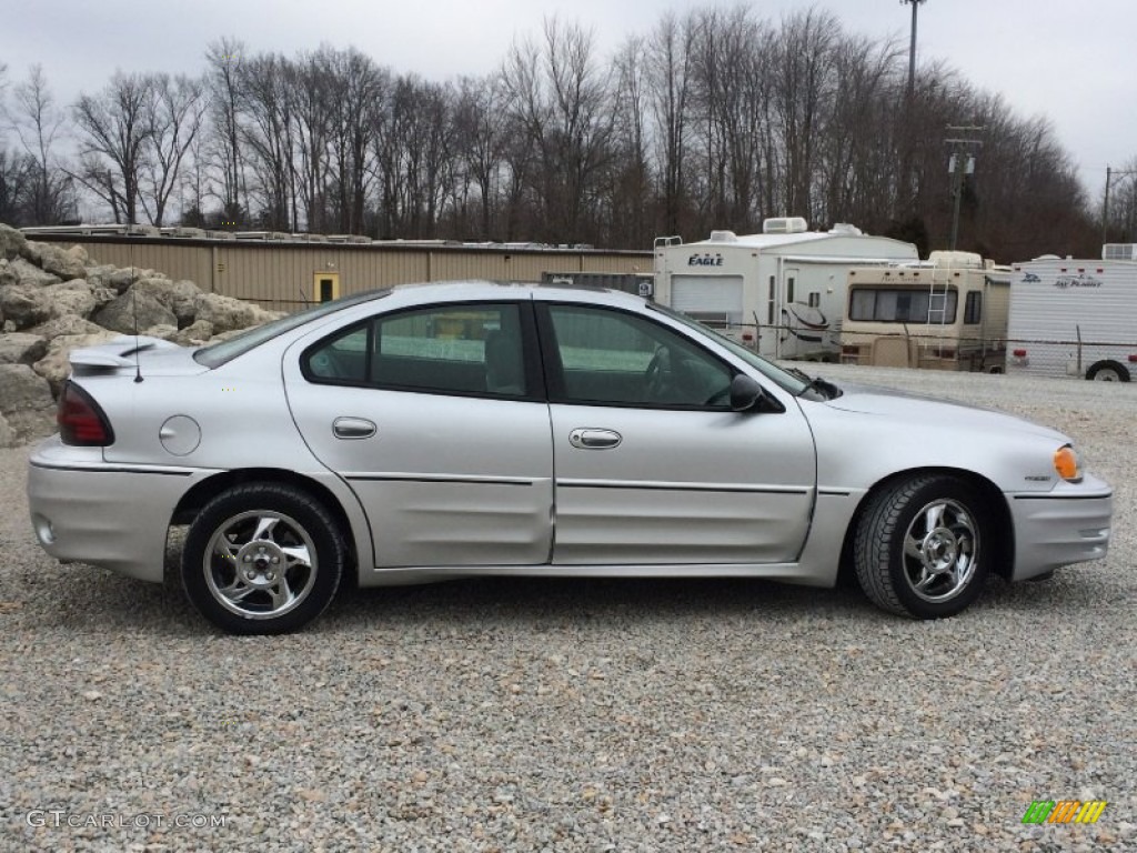 Galaxy Silver Metallic 2004 Pontiac Grand Am GT Sedan Exterior Photo #101427493
