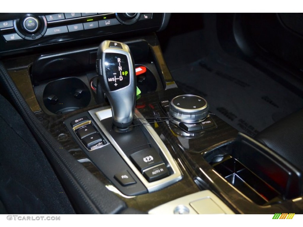 2015 BMW 5 Series 528i Sedan Transmission Photos