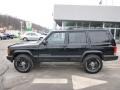 Black - Cherokee Sport 4x4 Photo No. 2