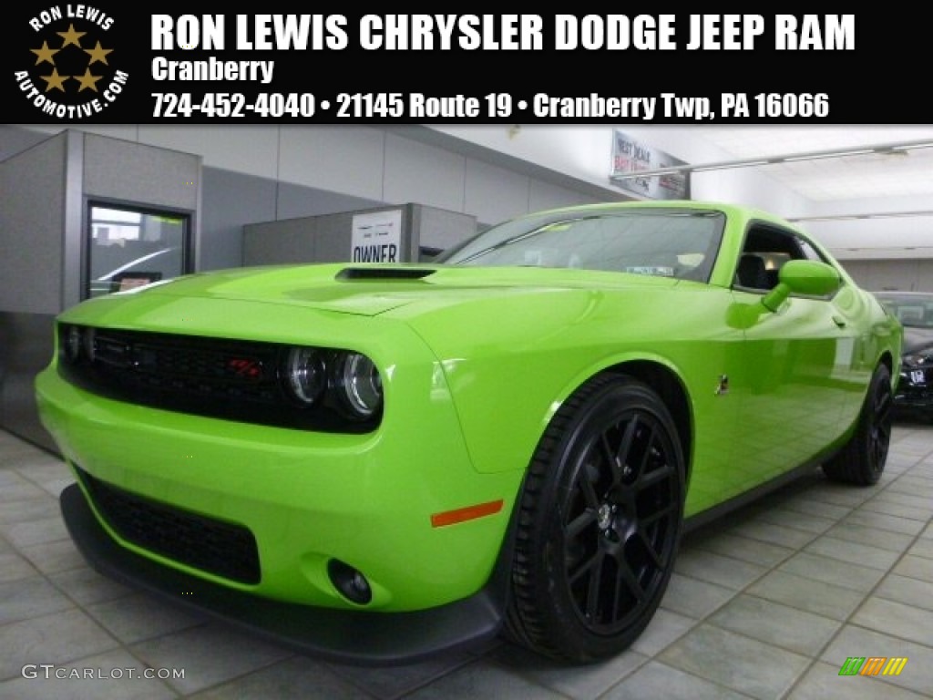 2015 Challenger R/T Scat Pack - Sublime Green Pearl / Black photo #1