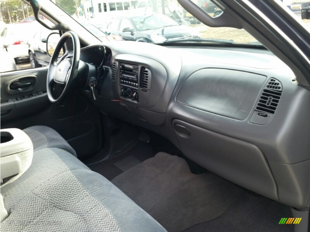 2001 Ford F150 XLT SuperCrew interior Photo #101464005