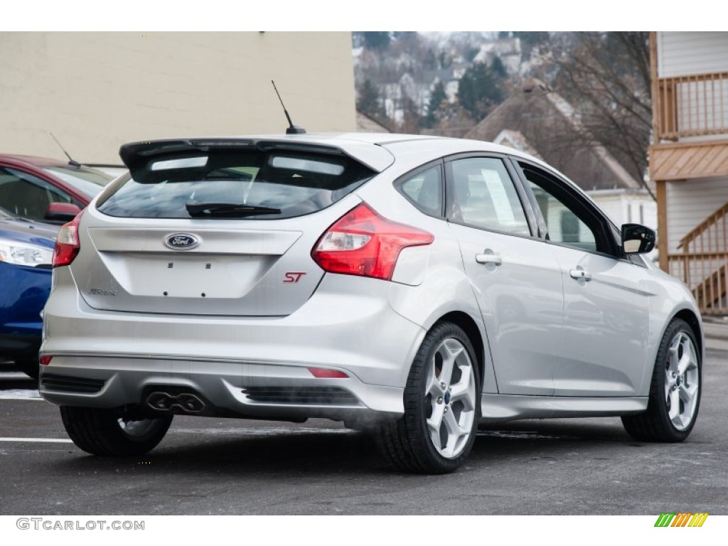 2014 Focus ST Hatchback - Ingot Silver / ST Charcoal Black Recaro Sport Seats photo #3