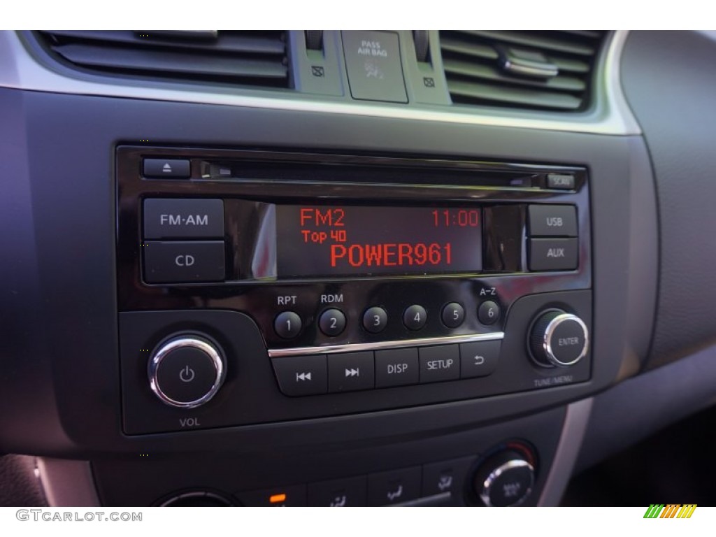 2015 Nissan Sentra S Audio System Photo #101466090