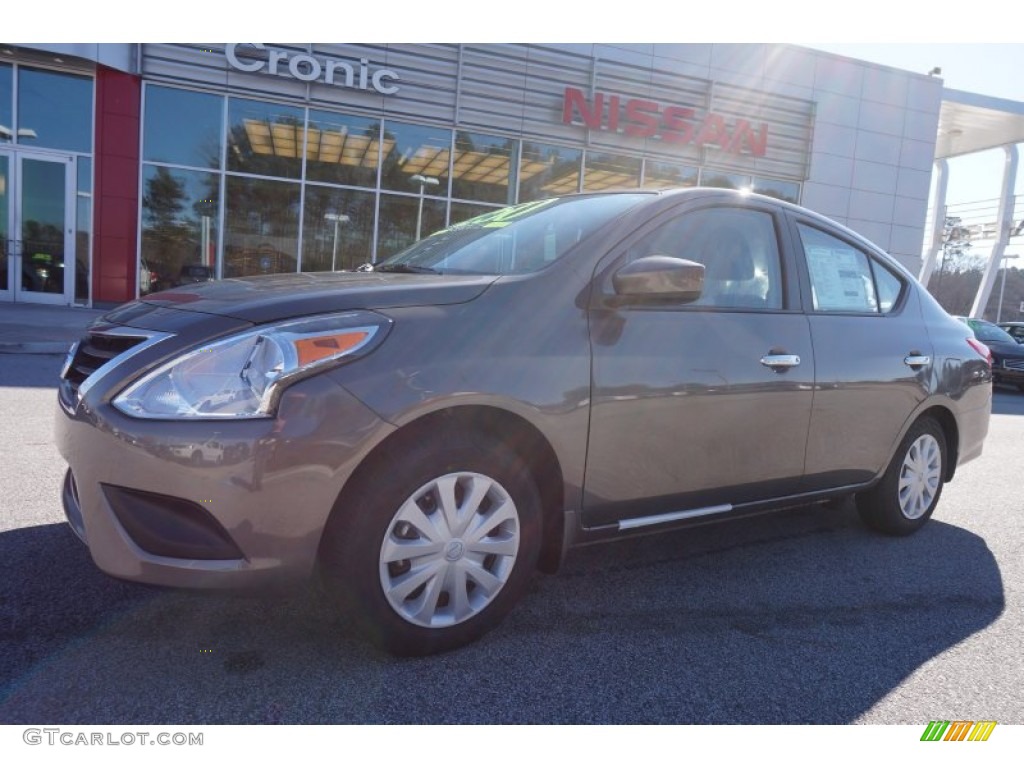 2015 Versa 1.6 SV Sedan - Titanium / Charcoal photo #1