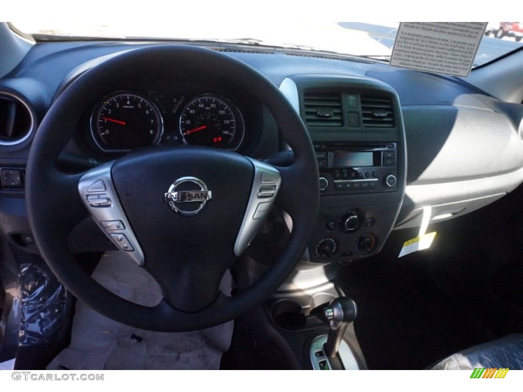 2015 Nissan Versa 1.6 SV Sedan Charcoal Dashboard Photo #101468442