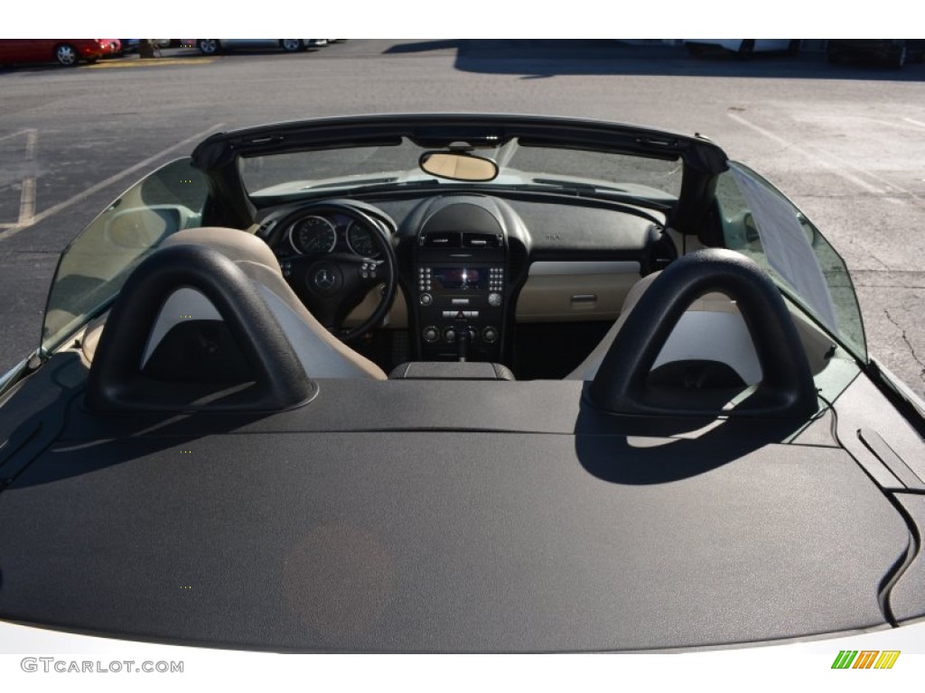 2006 SLK 350 Roadster - Alabaster White / Beige photo #11