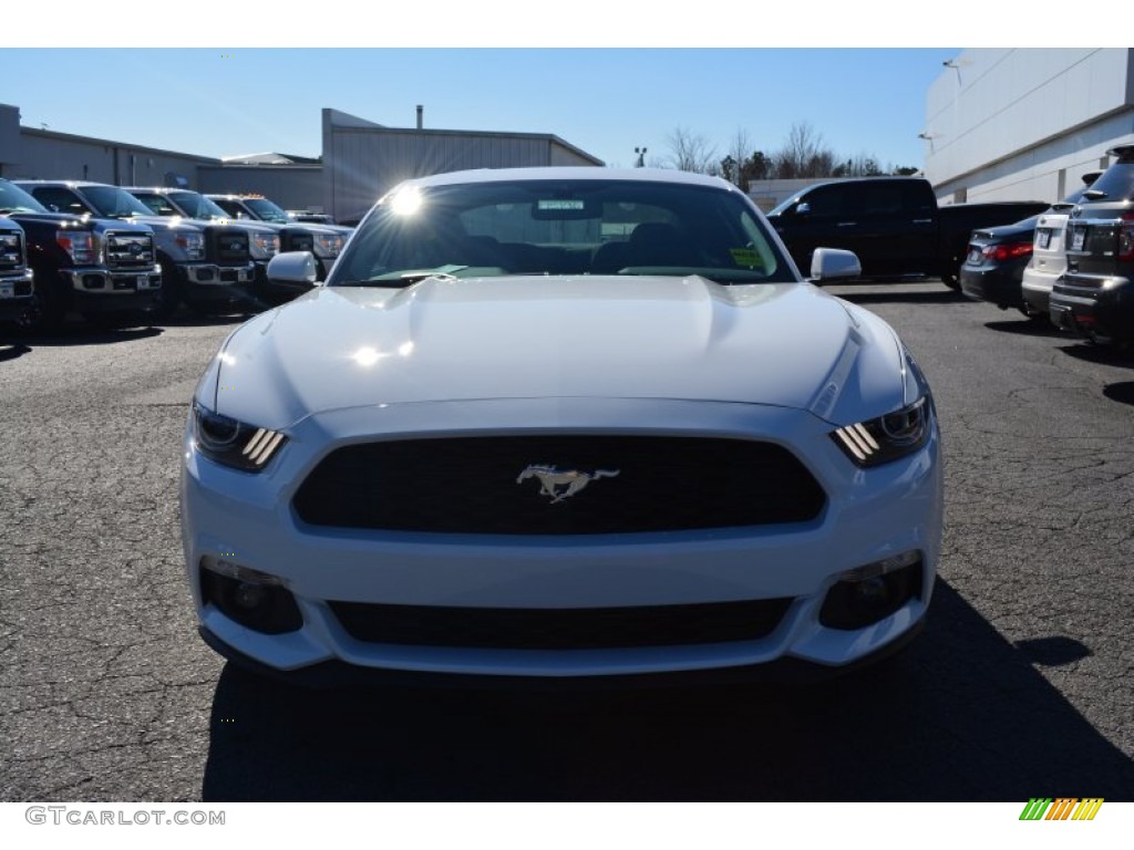 2015 Mustang EcoBoost Coupe - Oxford White / Ebony photo #4