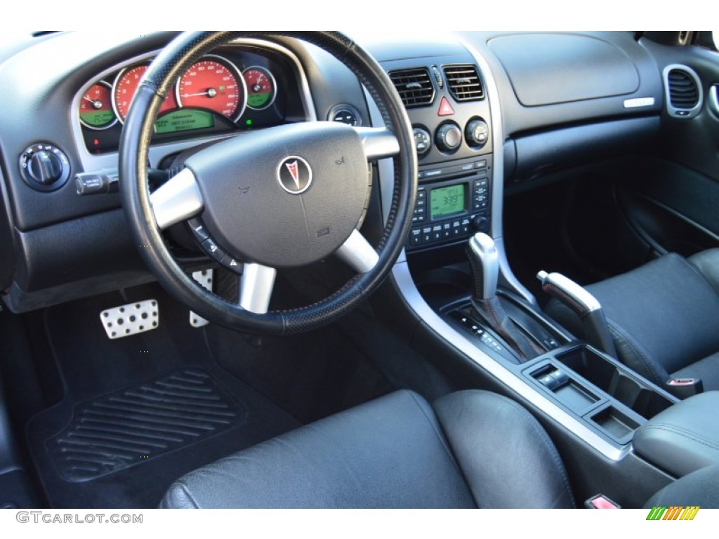 2005 GTO Coupe - Phantom Black Metallic / Black photo #9